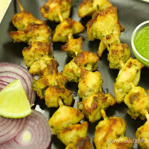 Reshmi Tikka Roll