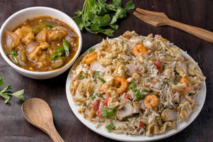 Veg Fried Rice + Chilli Paneer ( 4 Pieces)