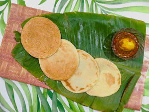 4  Set Dosa And Egg Curry [2 Eggs]