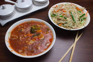 Non Veg Hot Garlic Noodles Combo