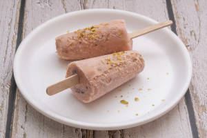 Gulkand Rabdi Dry Fruit Kulfi
