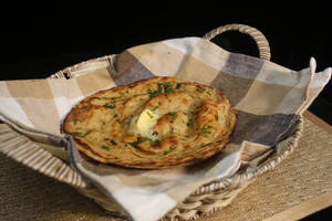 Laccha Paratha (1 Pc)