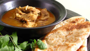 4 Roti And Chicken Curry [2 Pieces]