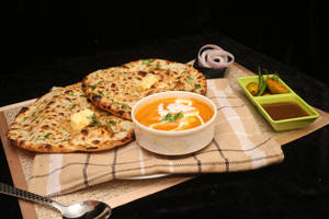 Aloo Pyaaj Naan With Shahi Paneer / Gravy Soya Chaap