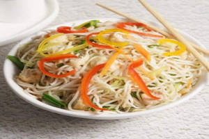 Chicken Burnt Garlic Noodles
