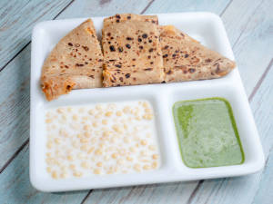 Mix Veg Paratha