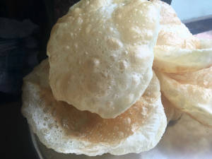 Chole Bhatura (2 Pcs)