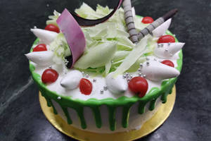 Mint Pista Forest Cake [500 grams]Knife+Candle+Optional Tag