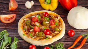 7"CaravanCafe Special Veg Pizza                       