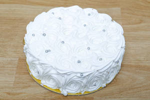 White Chocolate and Caramel Cake  