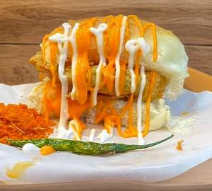 Peri peri vadapav