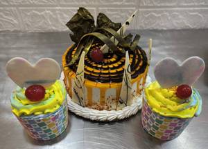 Combo- 1/2kg Cake & 2 Cupcakes