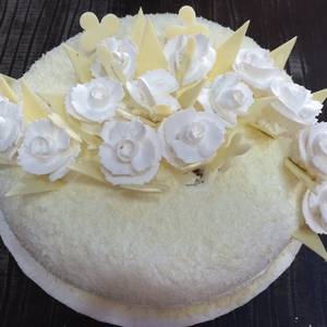 White Forest Cake (1 Kg)