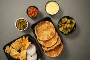 jodhpuri aloo WITH  Poori