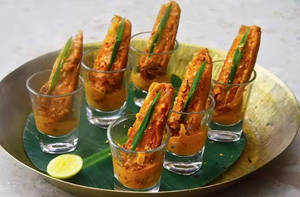 Khow Suey Samosa