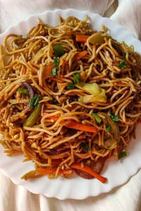 Veg Chow Mein ( Full  )