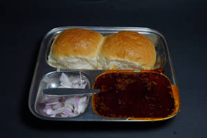 Tari Pav