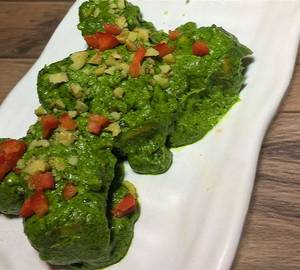 Paneer in green garlic sauce dry