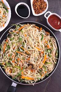 Veg Schezwan Noodles