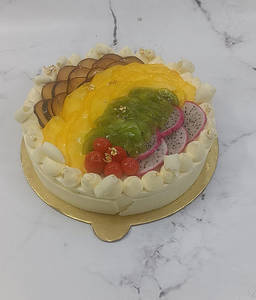 Fruit Gateau Cake (600 Gms)