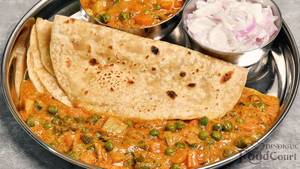 Chapati with Veg Korma [1 Piece]