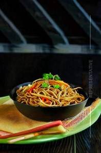 Chicken Schezwan Noodles