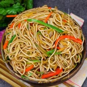 Veg  Noodles Half