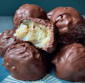 Chocolate dipped Coconut Balls 6pcs