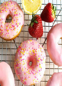 STRAWBERRY DONUT