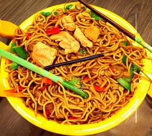 Chicken Hong Kong Noodles