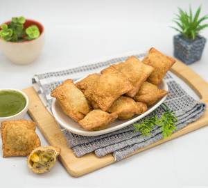 Corn Samosa 4 Pcs