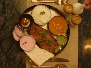 Surmai Thali With Bhakri
