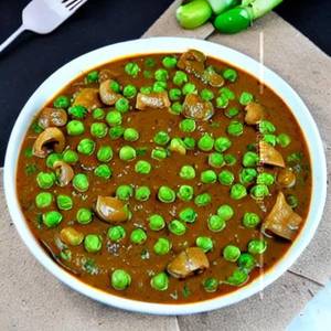 Peas Mushroom Curry  
