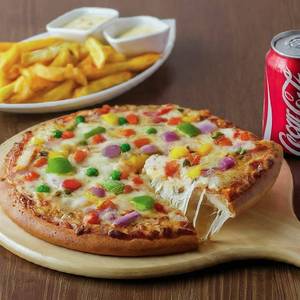 Onion and capsicum pizza