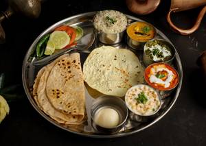 Jain Thali (No Onion. Garlic & Potato)