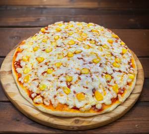 Golden corn pizza