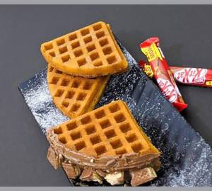 Spiderman Kit-Kat Waffle