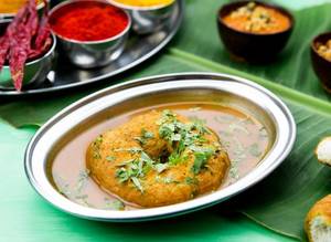 Sambar Vada (1 Pcs)  