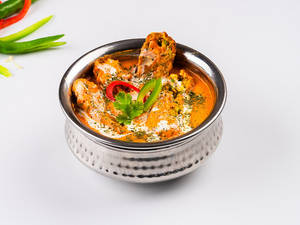 Veg Kofta In Makhni Sauce