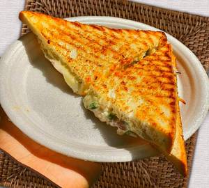 Veg Cheese Sandwich