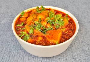 Aloo Matar Makhana