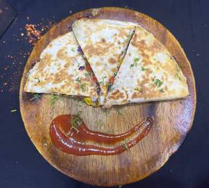 Chicken cheesy quesadilla