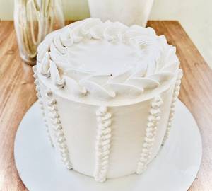 White chocolate bliss cake