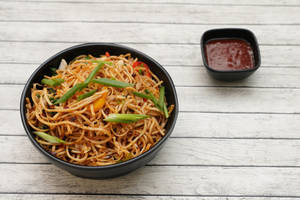 Schezwan Veg Noodles