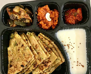 Bento Paratha Box-veg
