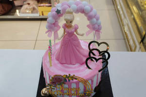 Eggless Doll Cake [600 Grams]