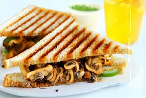 Mushroom Masala Sandwich