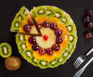 Eggless Fresh Fruit Cake