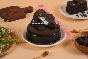 Eggless Truffle Cake [500 Grams]