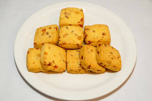 Karachi Fruit Biscuits (400 Gm)